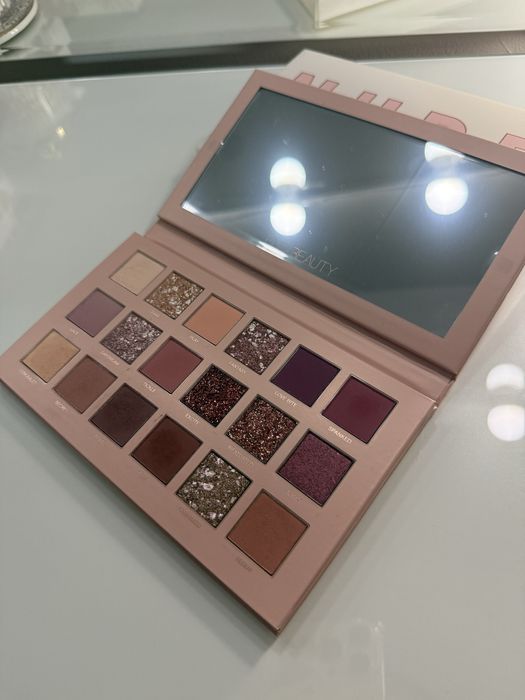 Huda Beauty Too Faced палитри сенки