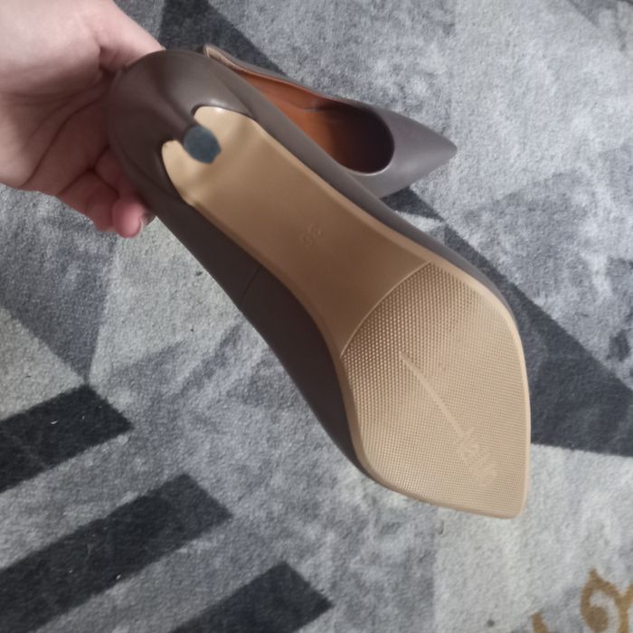 Продам туфли классика