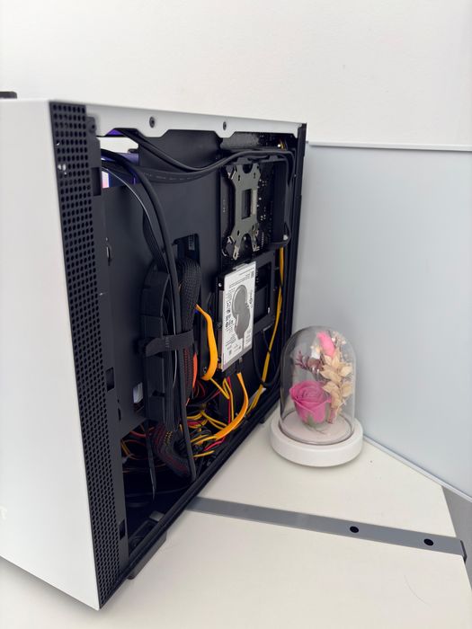 PC Gaming i5 DDR4 GTX 1060 6GB NZXT H210i AIO RGB. build alb negru