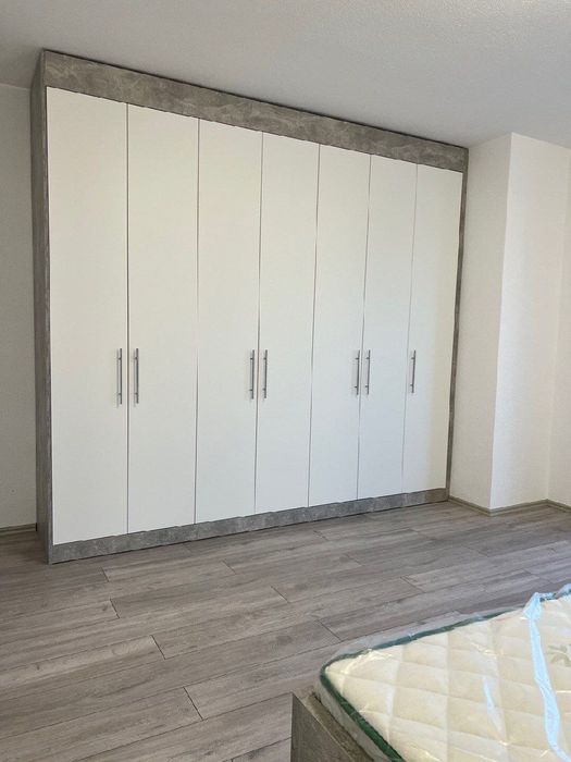 Шкафы и прихожки