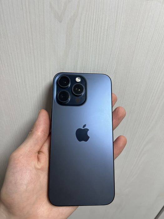Продам айфон 15 про макс