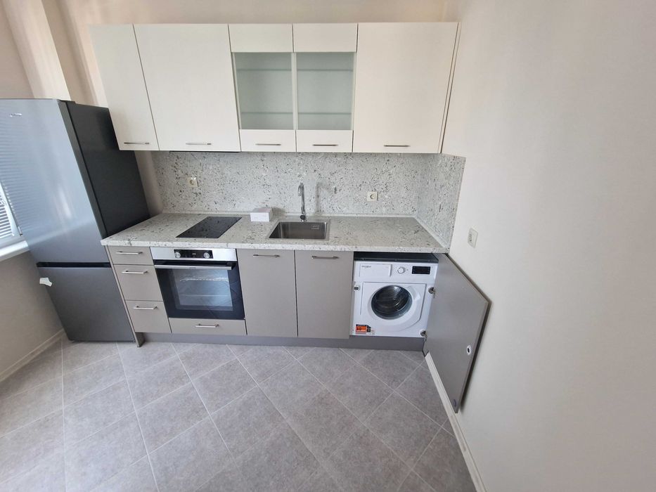 Дава се под наем Двустаен апартамент в Бургас, Славейков - 40 кв.м за 331.5 € - Снимка #4