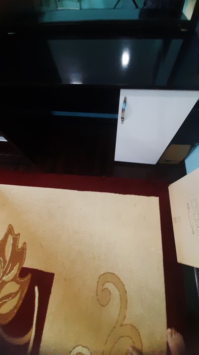 Гузаллик салони учун Ойна ва шкафы сотилади