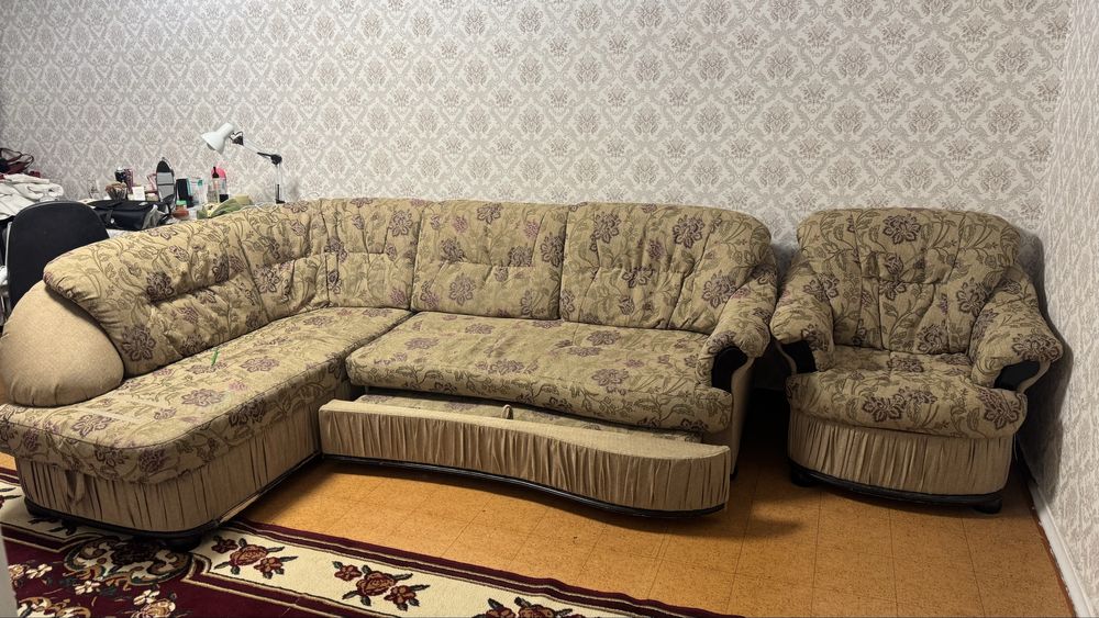 Продам диван Болрусский