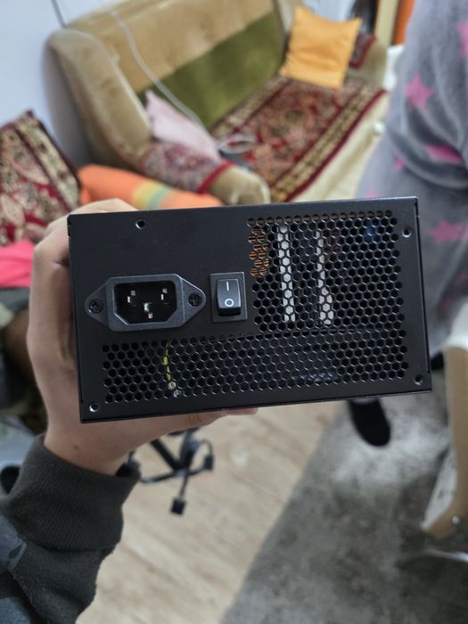 Sursa MSI 750W noua