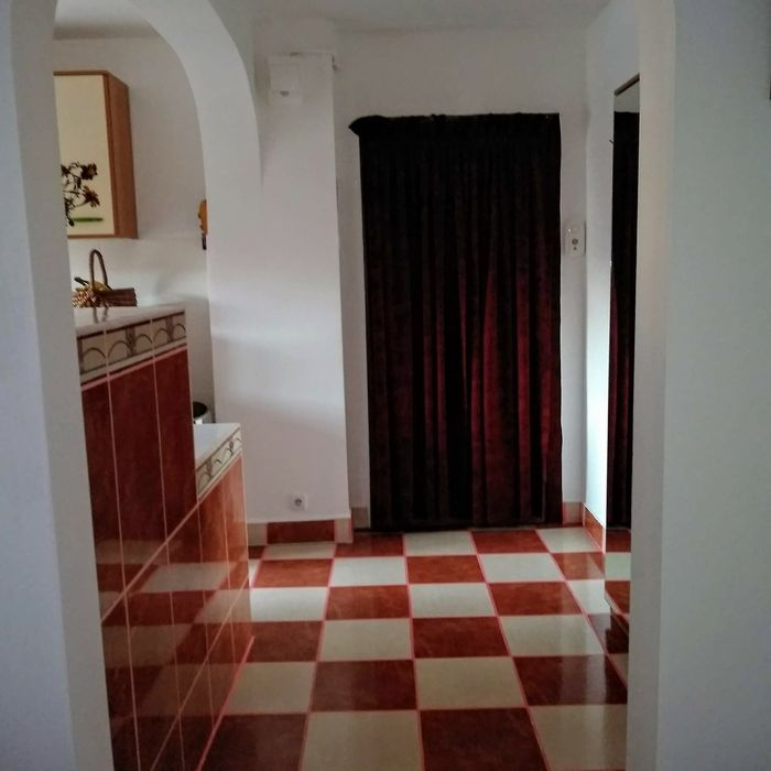 Vand apartament 2 camere zona Centrală Orșova