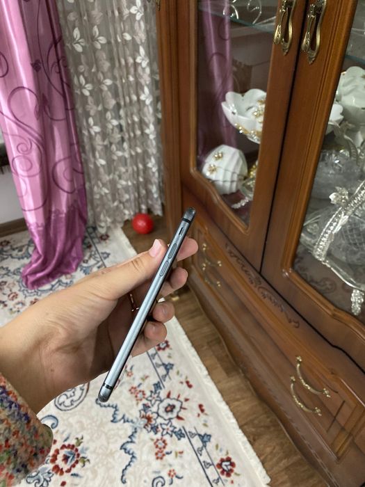 Айфон 8 сатылады