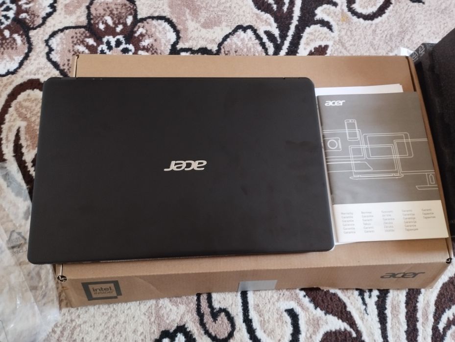 Noutbuk Acer 4/1 TRB