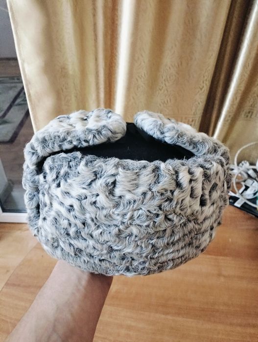 Продам шапку коракуль