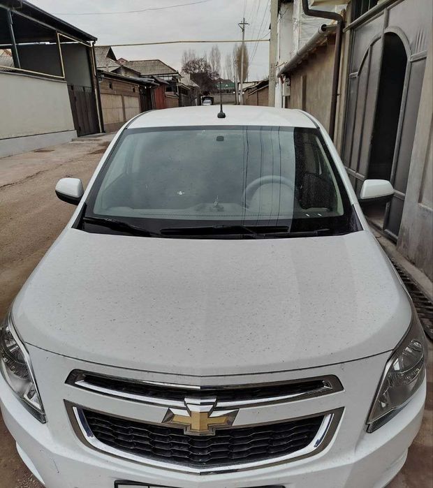 Автомобиль Кобальт