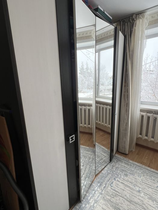 ПРОДАМ ШКАФ в спальню