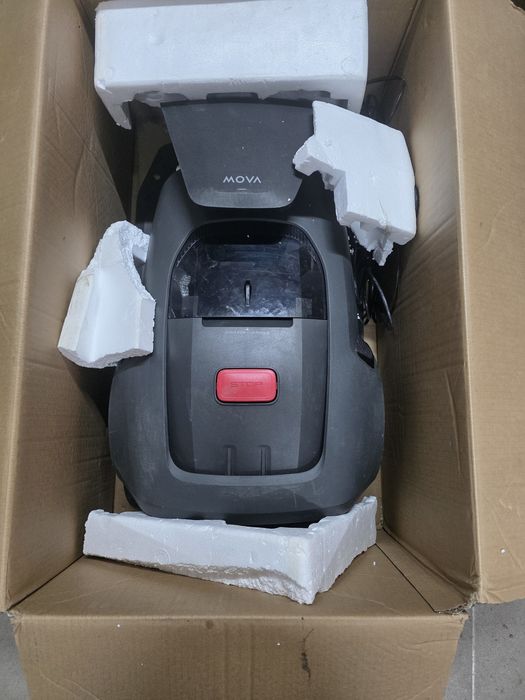 Dreame Robot de tuns iarba Mova 1000