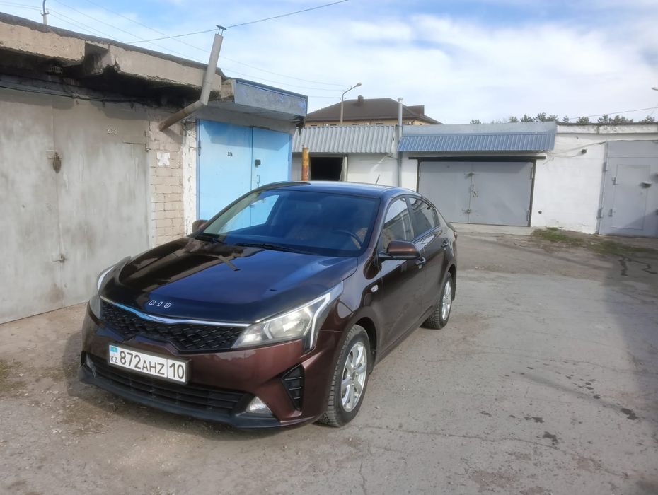 Продам авто Kia Rio 2021год
