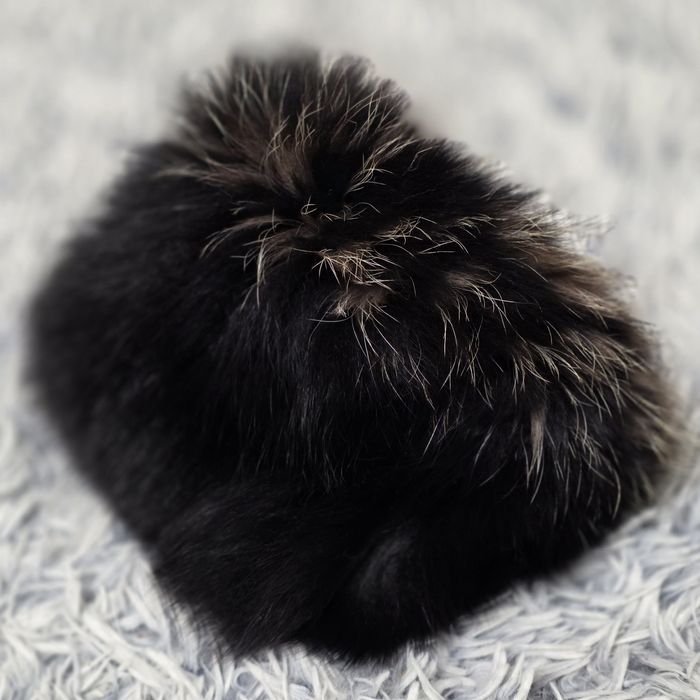 Căciulă din blană naturală de vulpe (silver / cross fox) / Damă