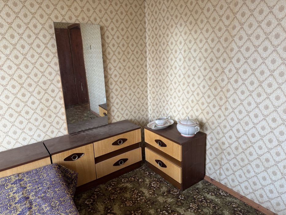 Подарявам старо обзавеждане