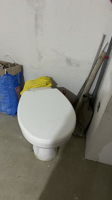 Продам унитаз временный для ремонта