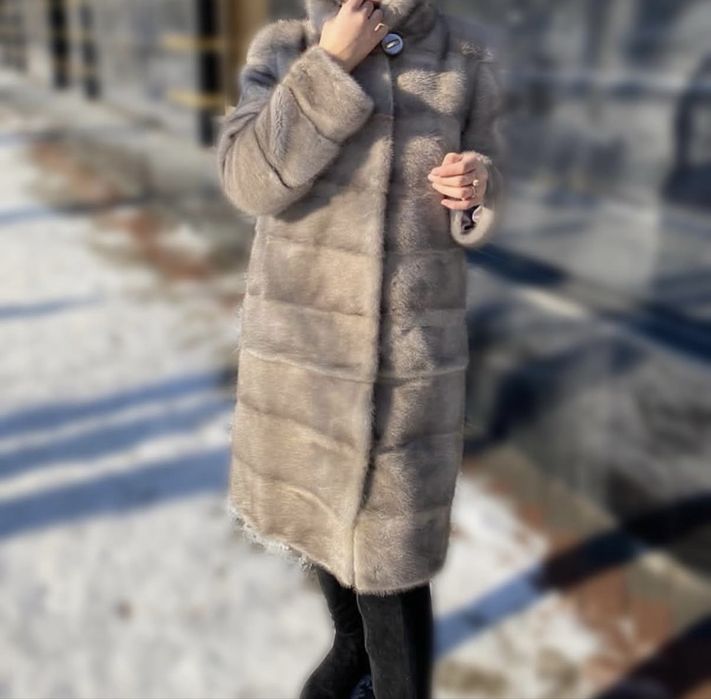 Продам шубу норковую