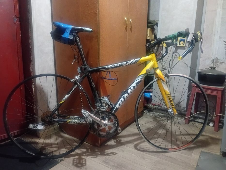 Продается Giant спортивный велосипед