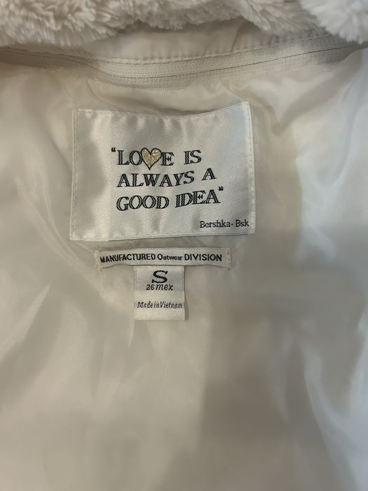 Geaca de iarna in stare forte buna