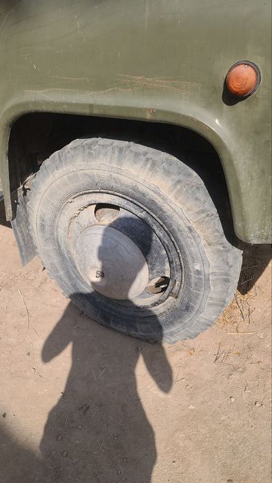 Gaz 52 mashinda turupdi
