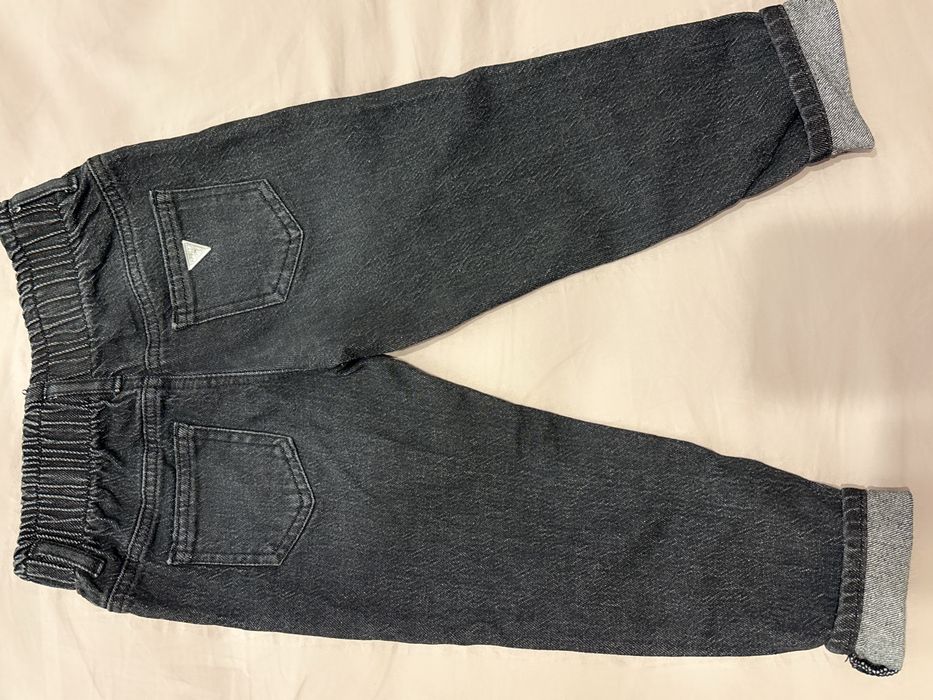 Детски дънки за момиче Guess, размер 5г.