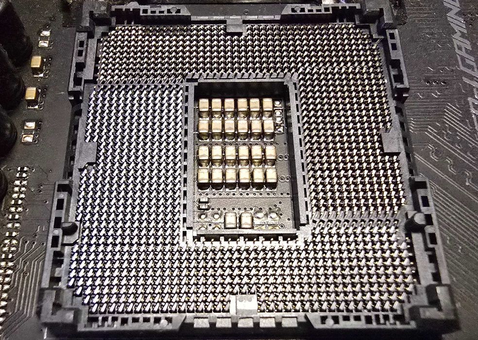 Placa de baza ASUS ROG STRIX B560-i, mini-itx