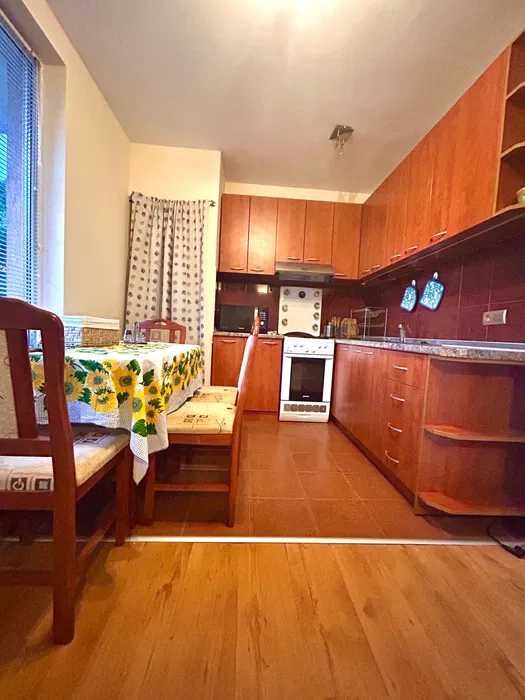 Тристаен апартамент в Овча Купел