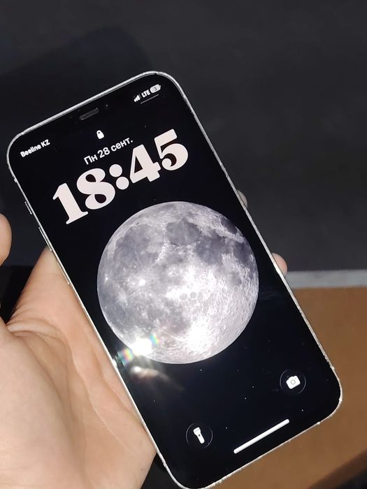 Телефон айфон 12 про