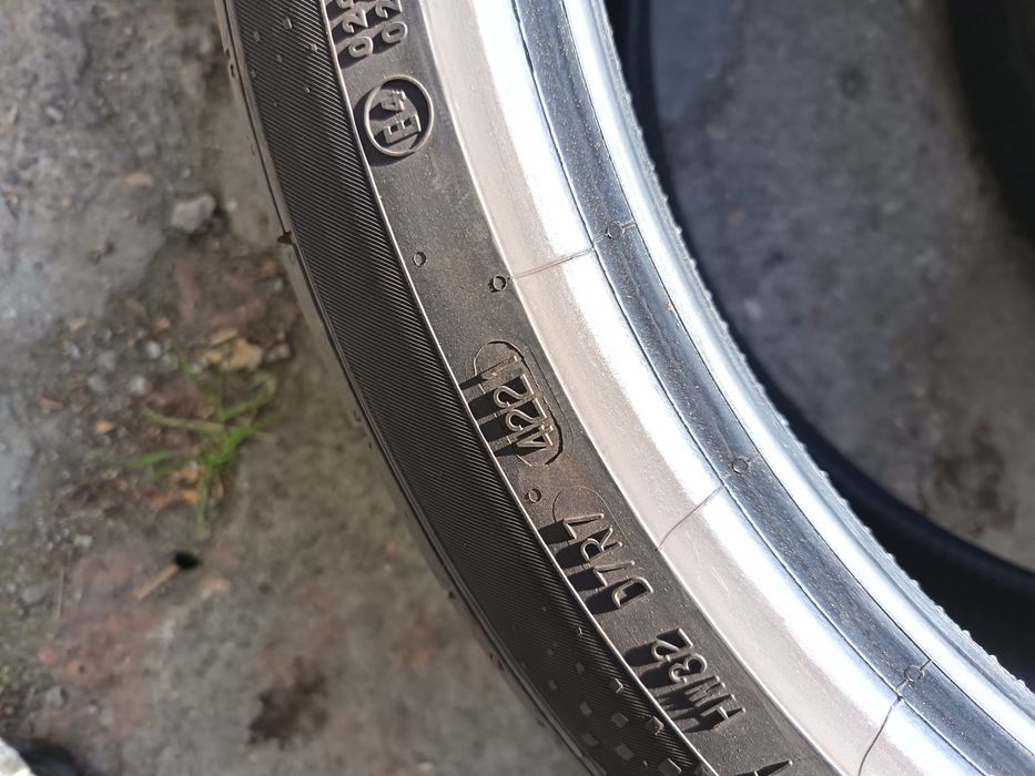 Anvelope vara 255 35 19 continental 2021 și 2022 5+mm