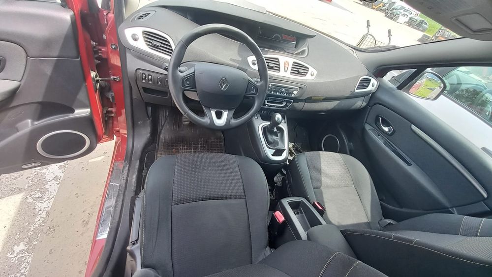Dezmembram Renault Scenic 3 1.4 TCE H4J 700