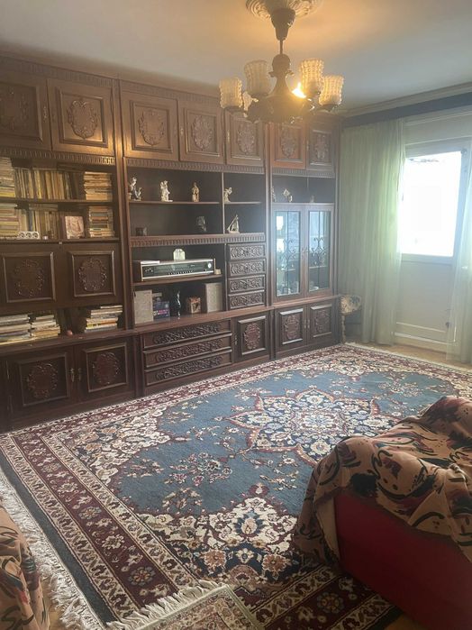 Apartament 2 camere, etaj 2, 60 mp, zonă liniștită, vedere deschisă