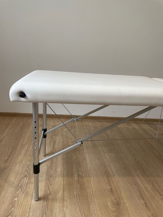 Сгъваемо професионално легло - козметична кушетка