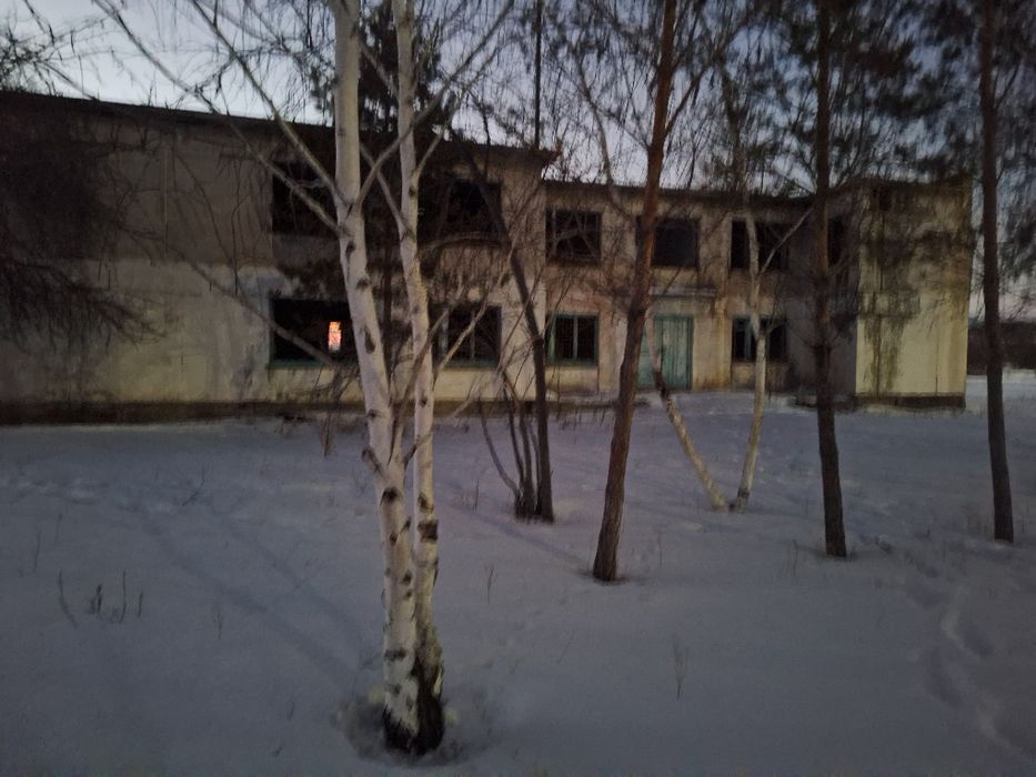 продам здание на рабор 2 этажа