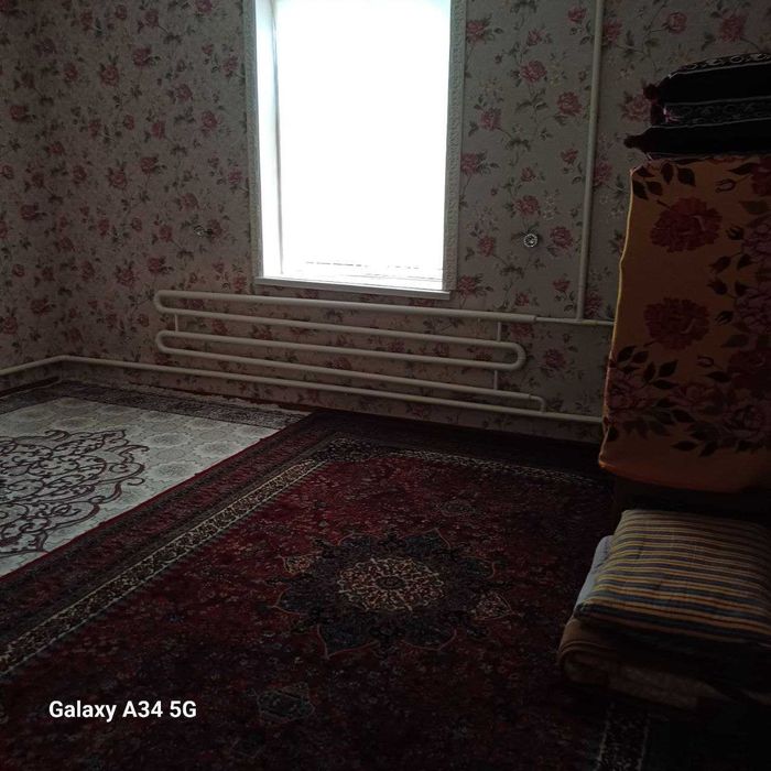 Центрда. Уй сотаман 6 хона 4 сотих расм озиники .брусчаткали