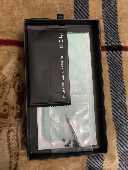 Продам чехол на iphone 16 pro max