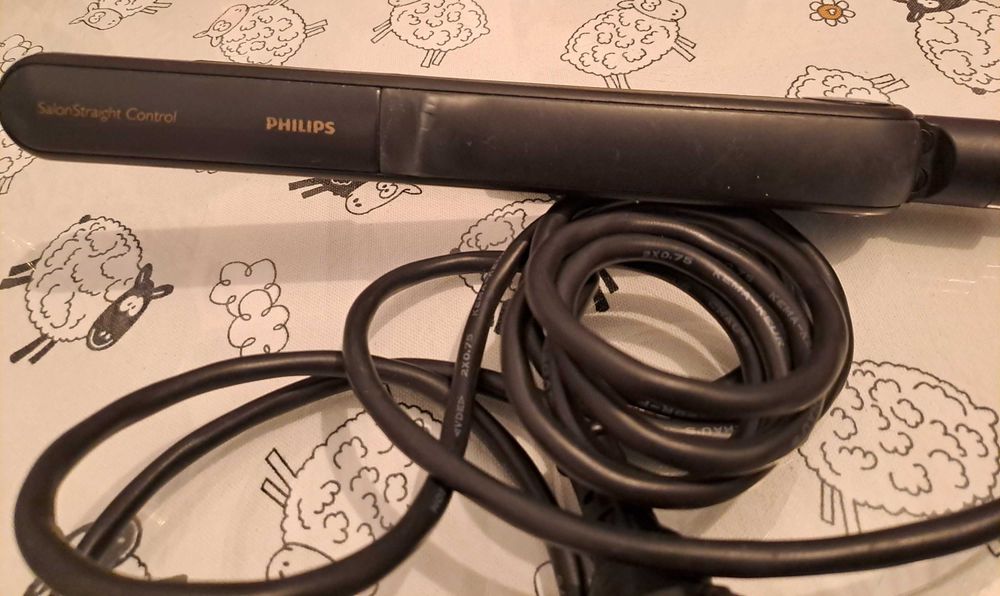Placa ceramică pentru îndreptat părul Philips