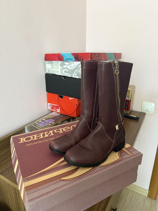 Продам детскую осеннию обувь