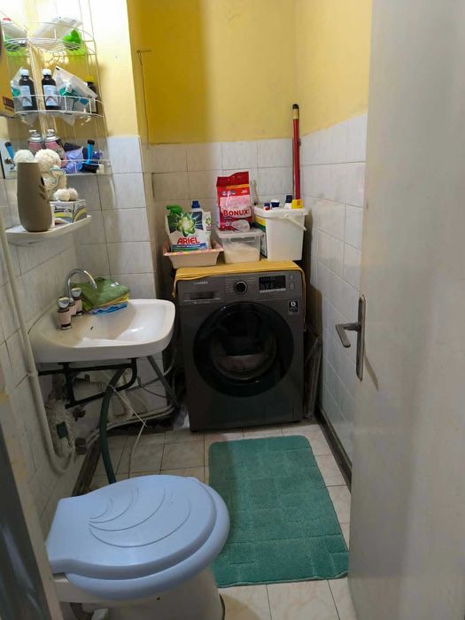 Vand apartament cu 4 camere