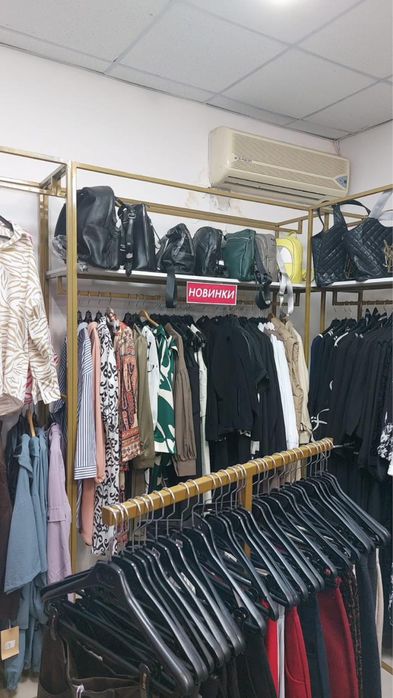 Продам стеллажи и рейлы