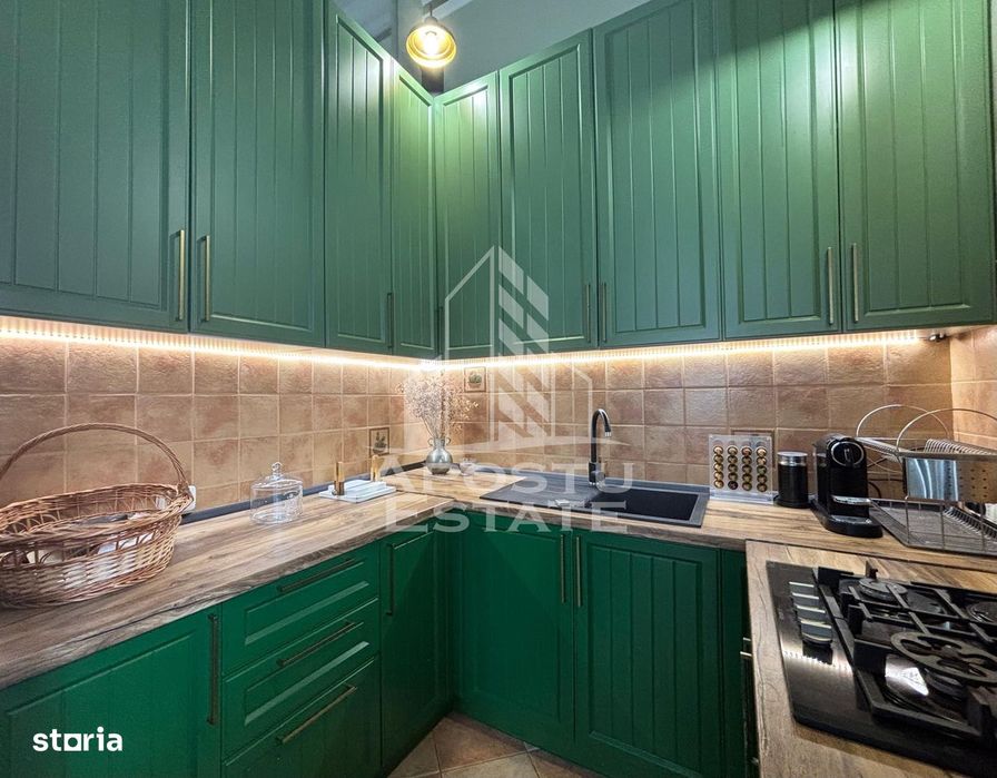 Apartament cu 3 camere de inchiriat, zona Centrala, Timisoara
