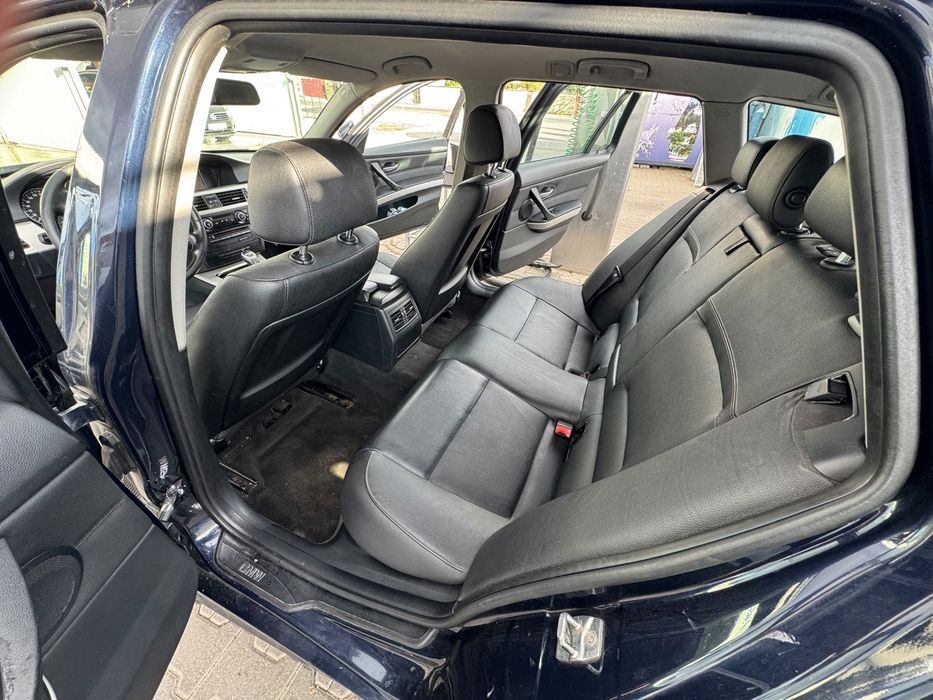 BMW seria 3 , 2010