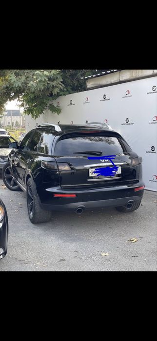 Автомобиль INFINITY