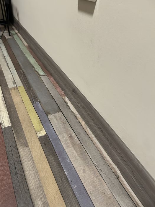 Ламиниран паркет Egger 13кв + 16м первази цветен коктейл 7мм