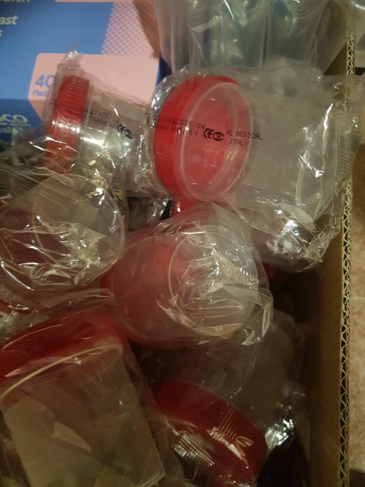 Стерилни контейнери за кърма или за изследвания 100мл.