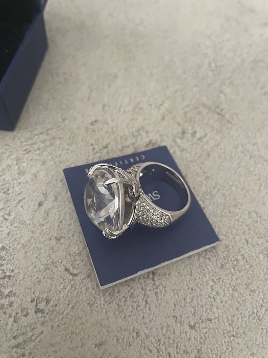 Vand inel marimea 55 cristale Swarovaki