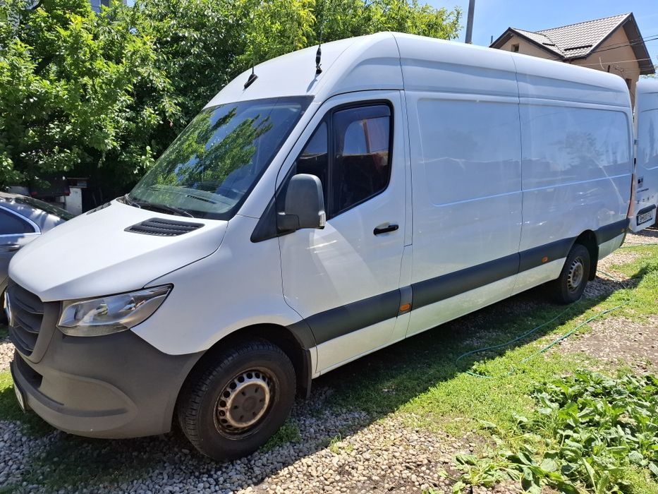 Sprinter 2.2 an 2020 vând schimb  variante