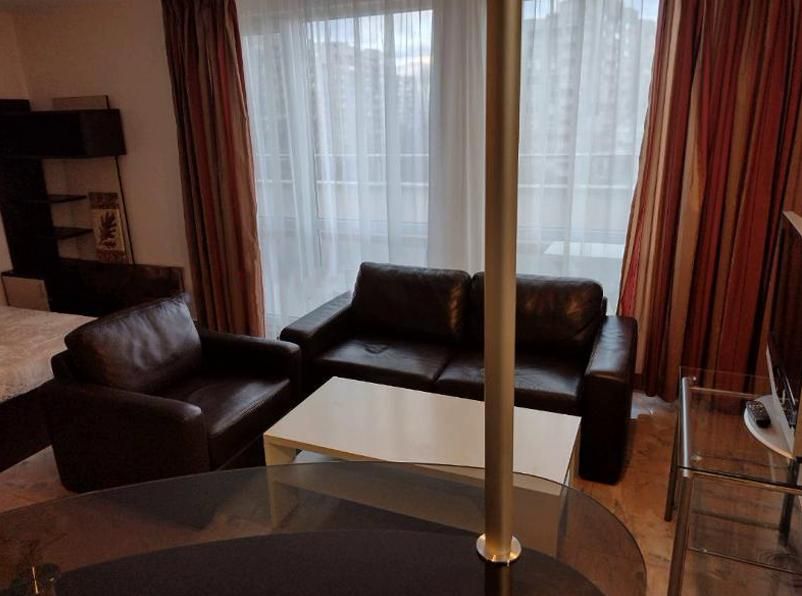 Дава се под наем Едностаен апартамент в Пловдив, Кършияка - 67 кв.м за 332 € - Снимка #1