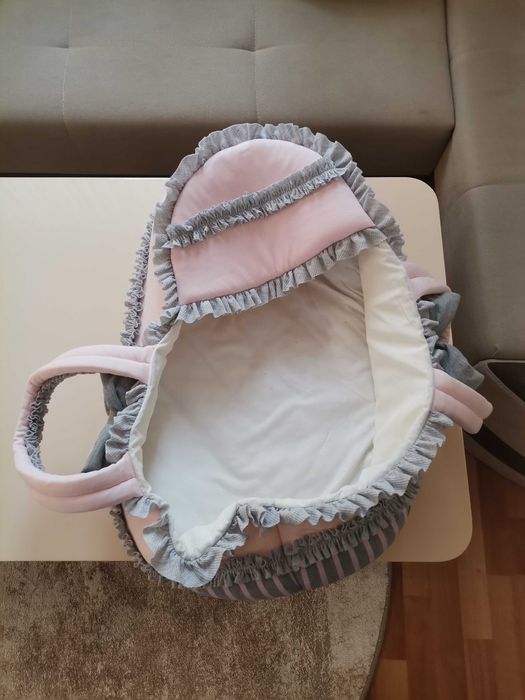 Бебешка кошница за изписване на бебе