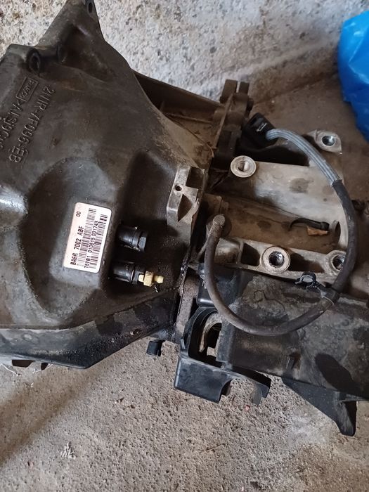 Cutie viteza 1.5 Diesel Ford Fiesta