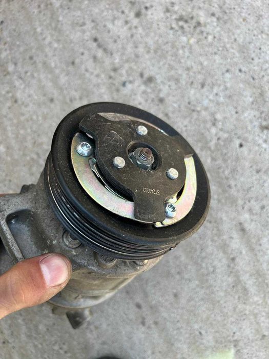 Vand compresor AC Skoda / VW / Audi 5Q0820803E